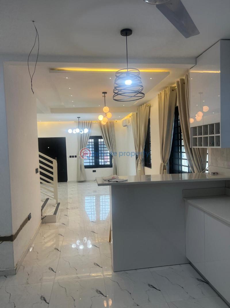 4 bedroom House For Sale Coastal Estate Spintex Road Accra - 8
