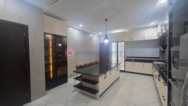 5 bedroom House For Sale East Airport Accra Metropolitan  - 5