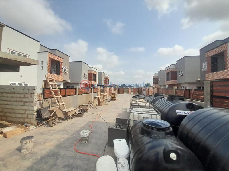 4 bedroom House For Sale Adjirigannor Near The Galaxy School Annex Accra Metropolitan  - 15