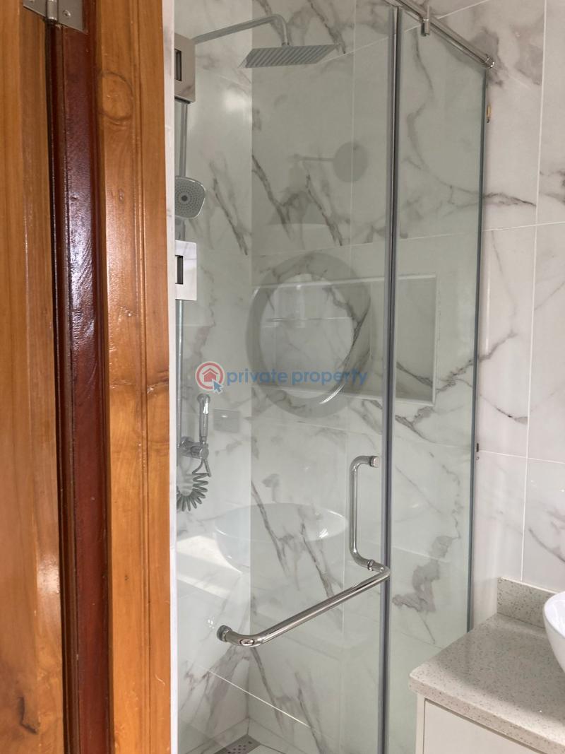 4 bedroom Townhouse For Sale Airport Residential Area Accra - 2