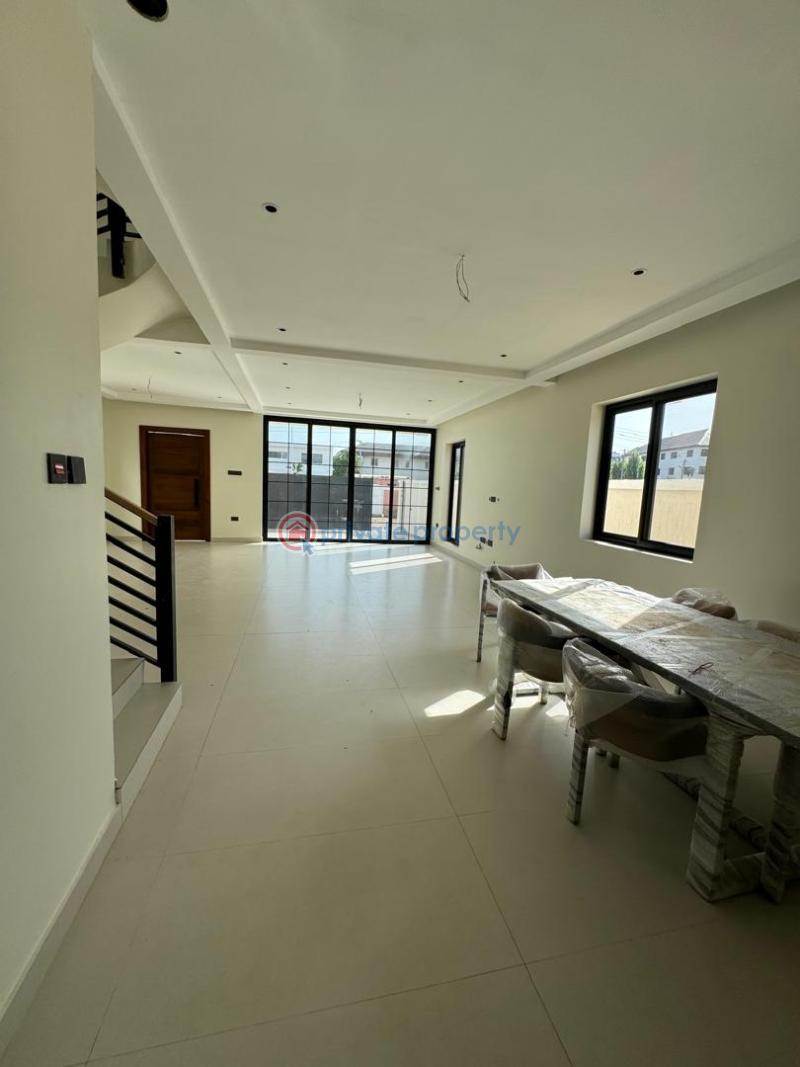 4 bedroom House For Rent Airport West Airport Residential Area Accra - 1