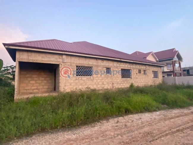 4 bedroom House For Sale Weija Tollbooth, Tuba Kokrobite Weija Ga South Municipal Accra - 3