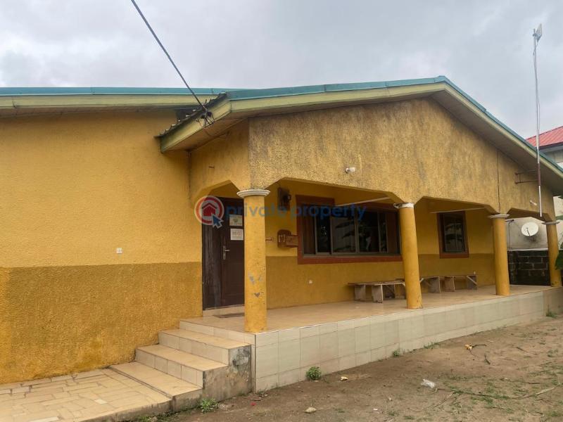 4 bedroom House For Sale Doboro. Behind Blueskies Suhum/Kraboa/Coaltar Eastern Region - 0
