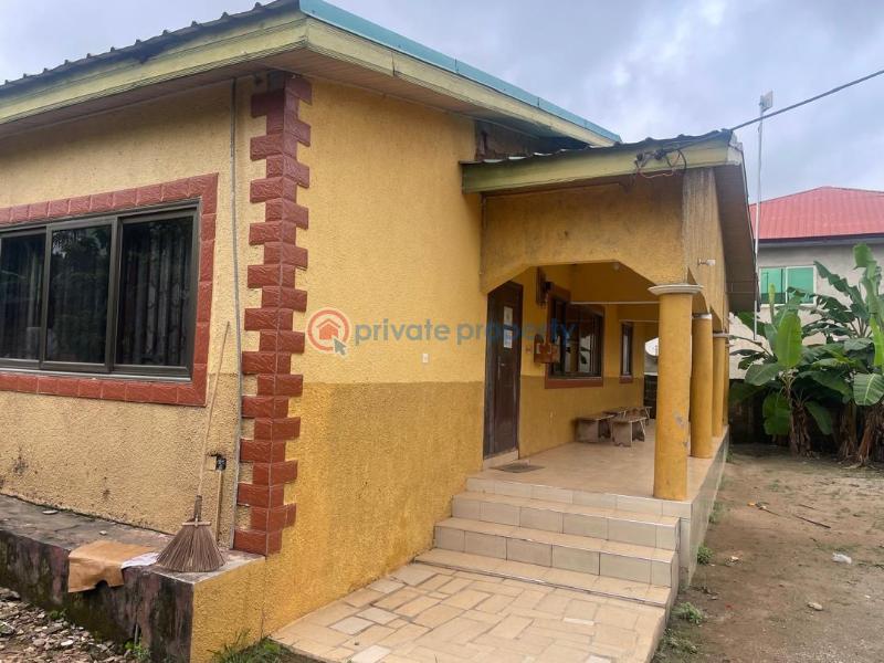 4 bedroom House For Sale Doboro. Behind Blueskies Suhum/Kraboa/Coaltar Eastern Region - 1