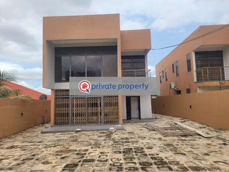 4 bedroom House For Sale &nbsp;oyarifa La Nkwantanang Madina Municipal Accra - 1