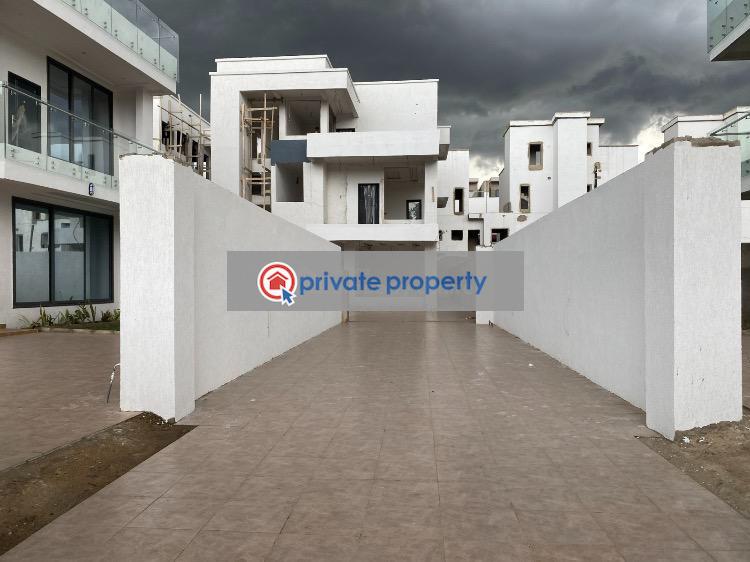 4 bedroom House For Sale &nbsp;roman Ridge Accra Metropolitan  - 1