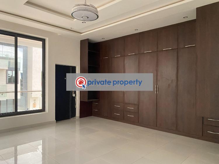 4 bedroom House For Sale &nbsp;roman Ridge Accra Metropolitan  - 6