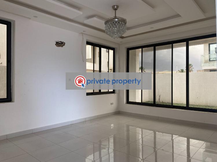 4 bedroom House For Sale &nbsp;roman Ridge Accra Metropolitan  - 10