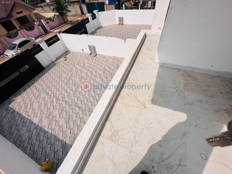 4 bedroom House For Sale Baatsonaa Spintex Accra - 14