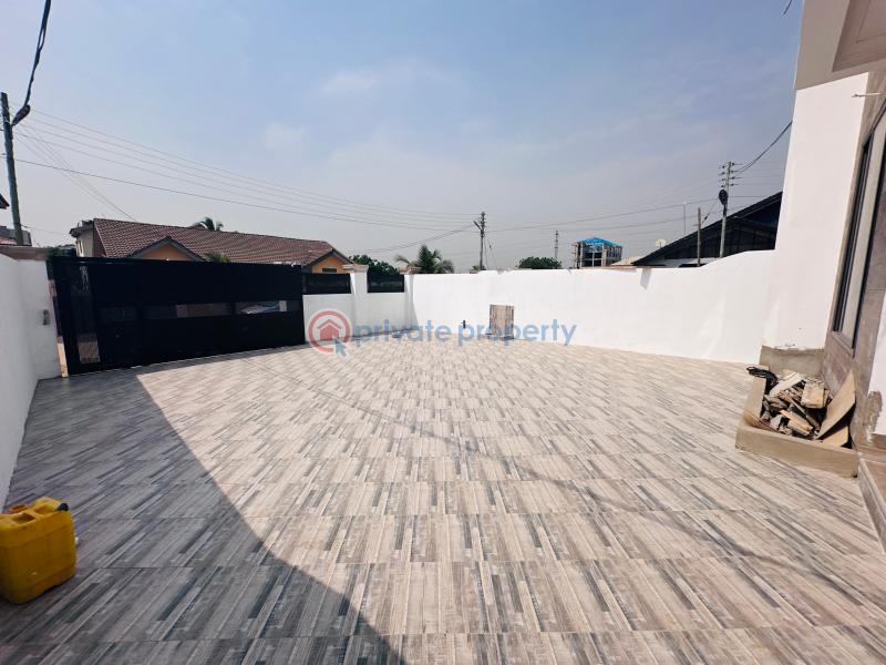 4 bedroom House For Sale Baatsonaa Spintex Accra - 3