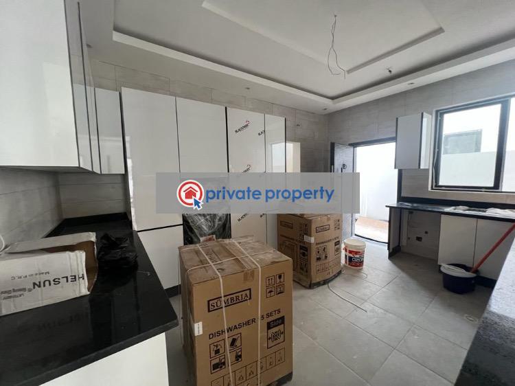 4 bedroom House For Sale &nbsp;spintex Accra Metropolitan  - 2