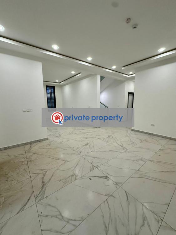 4 bedroom House For Sale &nbsp;school Junction (adjiringanor) Ashaley Botwe Adenta Municipal Accra - 6