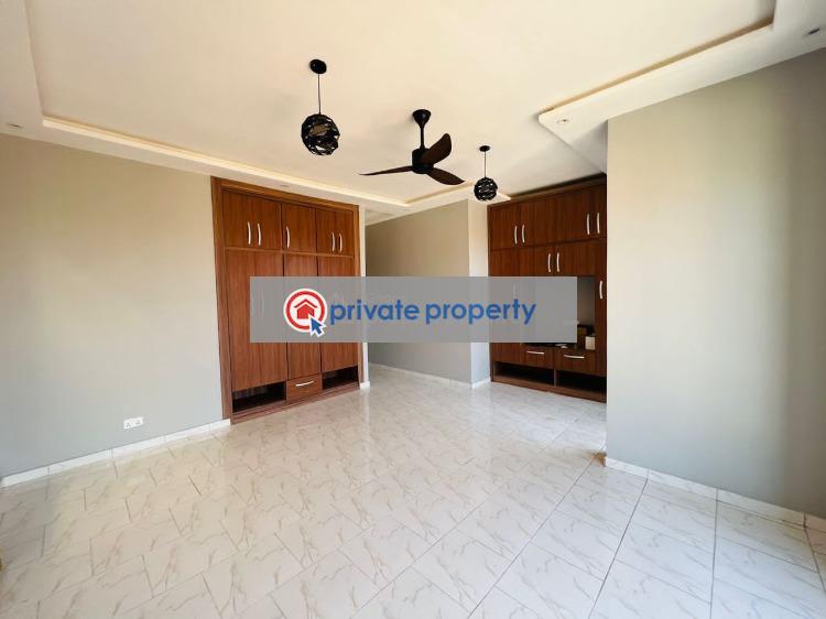 4 bedroom House For Sale Spintex Accra - 6