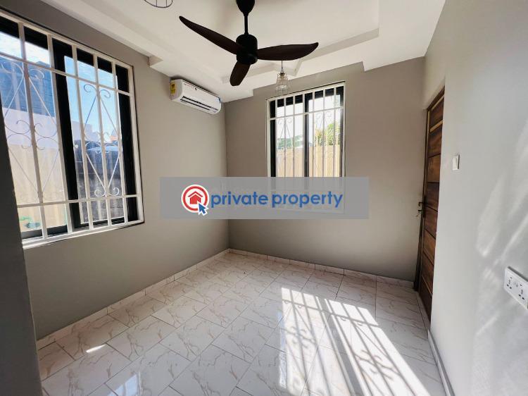 4 bedroom House For Sale Spintex Accra - 9