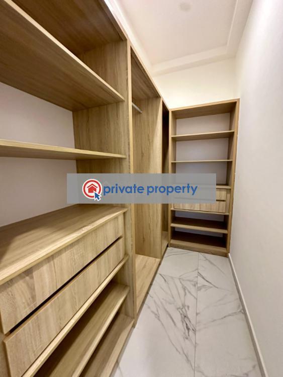 4 bedroom House For Sale &nbsp;school Junction (adjiringanor) Ashaley Botwe Adenta Municipal Accra - 11