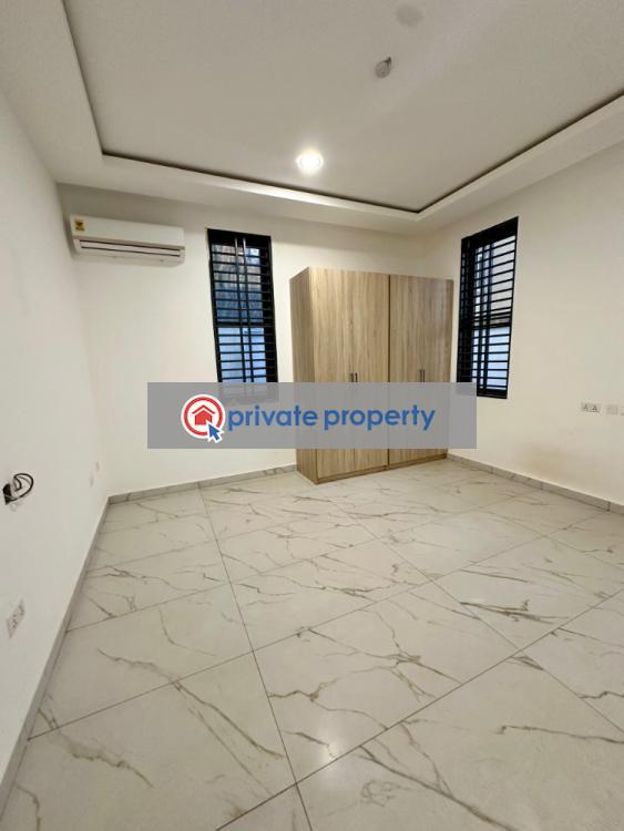 4 bedroom House For Sale &nbsp;school Junction (adjiringanor) Ashaley Botwe Adenta Municipal Accra - 3