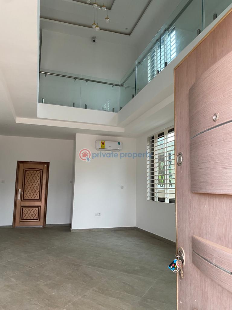 4 bedroom House For Sale Baron Amrahia Adenta Municipal Accra - 3