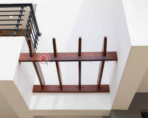 4 bedroom House For Sale Burma Hills Tse Addo Accra - 9