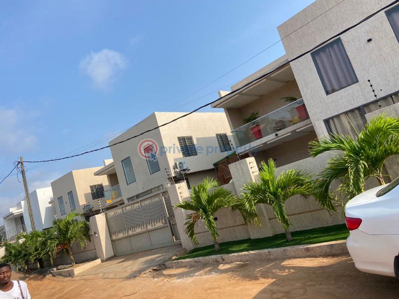 4 bedroom House For Sale Ogbojo Dell International Hospital Enclaves East Legon Accra - 2