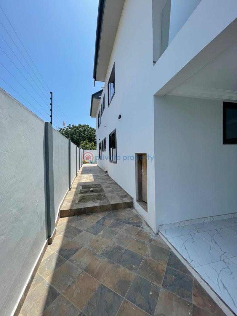 4 bedroom House For Sale Kokrobite Accra Metropolitan  - 11