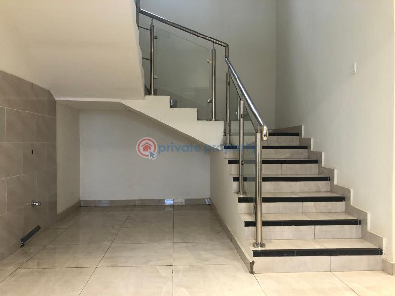 4 bedroom Detached Duplex For Sale Lakeside Estates. Adenta Municipal Accra - 3