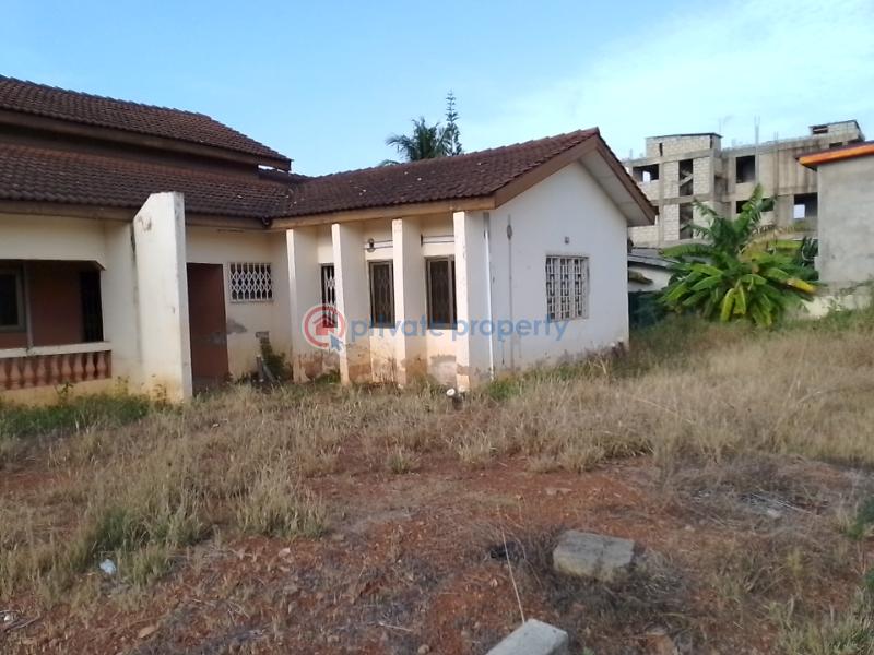 4 bedroom Commercial Property For Sale Rasta-bush Road Teshie new Town Accra - 1
