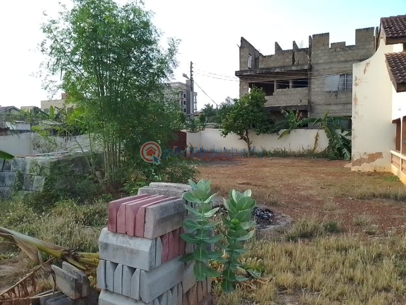 4 bedroom Commercial Property For Sale Rasta-bush Road Teshie new Town Accra - 4
