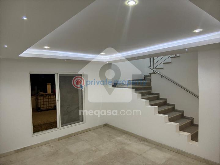 4 bedroom House For Sale Accra New Town  - 2