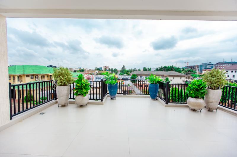 4 bedroom House For Sale West Airport Airport Residential Area Accra - 3