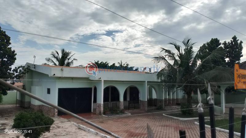 4 bedroom House For Sale Dome Born Again Area. Dome Ga East Municipal Accra - 4