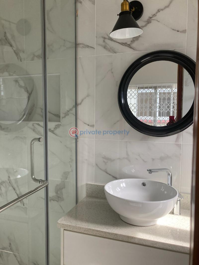 4 bedroom Townhouse For Sale Airport Residential Area Accra - 5