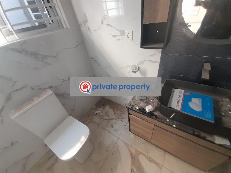 4 bedroom Detached Duplex For Sale &nbsp;lakeside Road Adenta Municipal Accra - 4