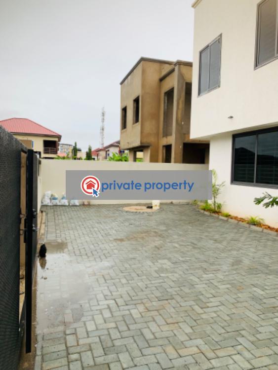 4 bedroom Detached Duplex For Sale &nbsp;estate Spintex Accra - 13