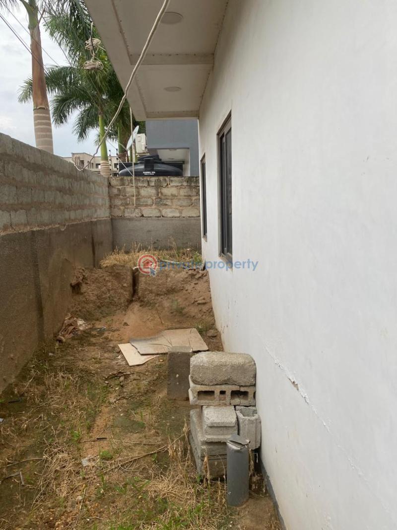 4 bedroom Warehouse For Sale Adjiringano Adenta Municipal Accra - 5