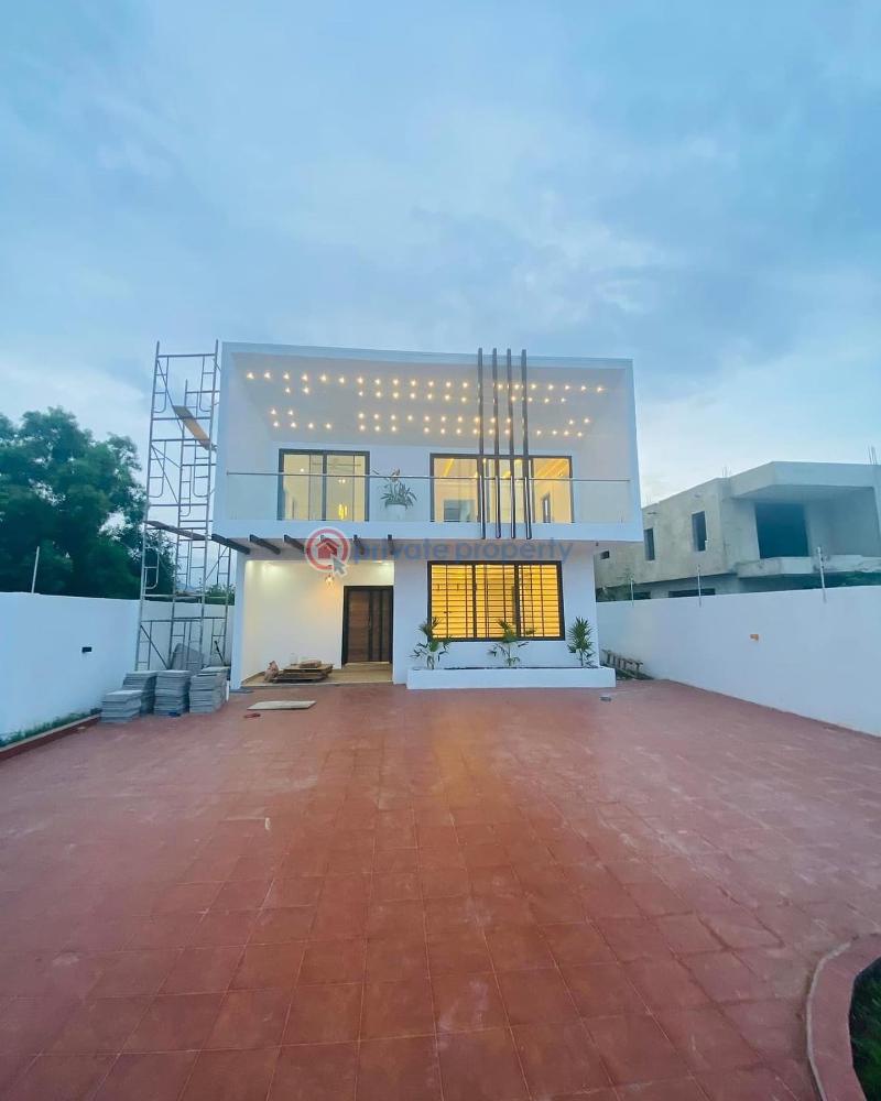 4 bedroom Detached Duplex For Sale Nanakrom East Legon Accra - 12