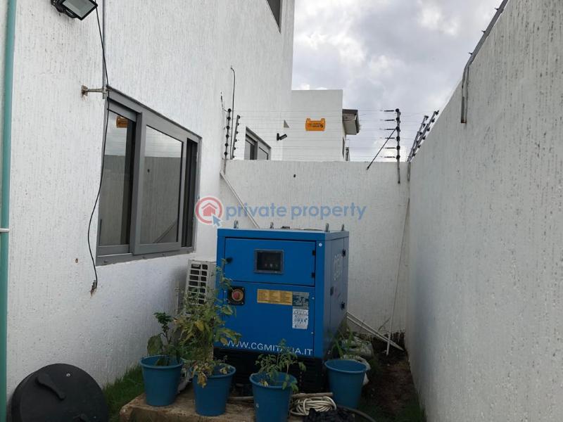 4 bedroom Townhouse For Sale North Dzorwulu Accra - 2