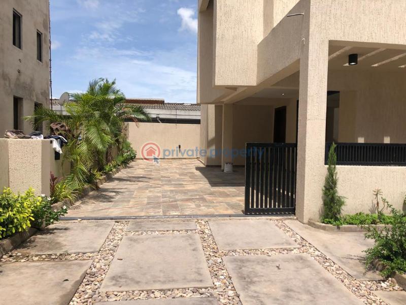 4 bedroom Townhouse For Sale Dzorwulu Accra - 5