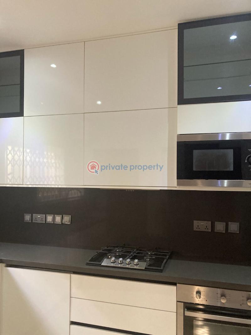 4 bedroom Townhouse For Sale Airport Residential Area Accra - 6