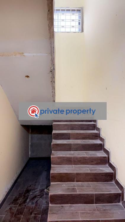 5 bedroom Townhouse For Sale &nbsp;behind Atlantic Mall North Legon Accra - 12
