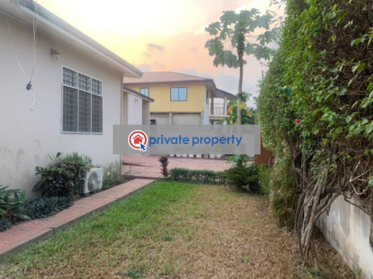 4 bedroom Detached Bungalow For Sale &nbsp;redco Madina La Nkwantanang Madina Municipal Accra - 1
