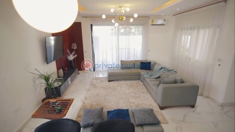 4 bedroom House For Sale Sakumono Lashibi Accra - 1