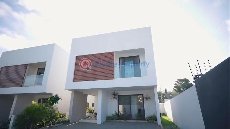 4 bedroom House For Sale Sakumono Lashibi Accra - 0