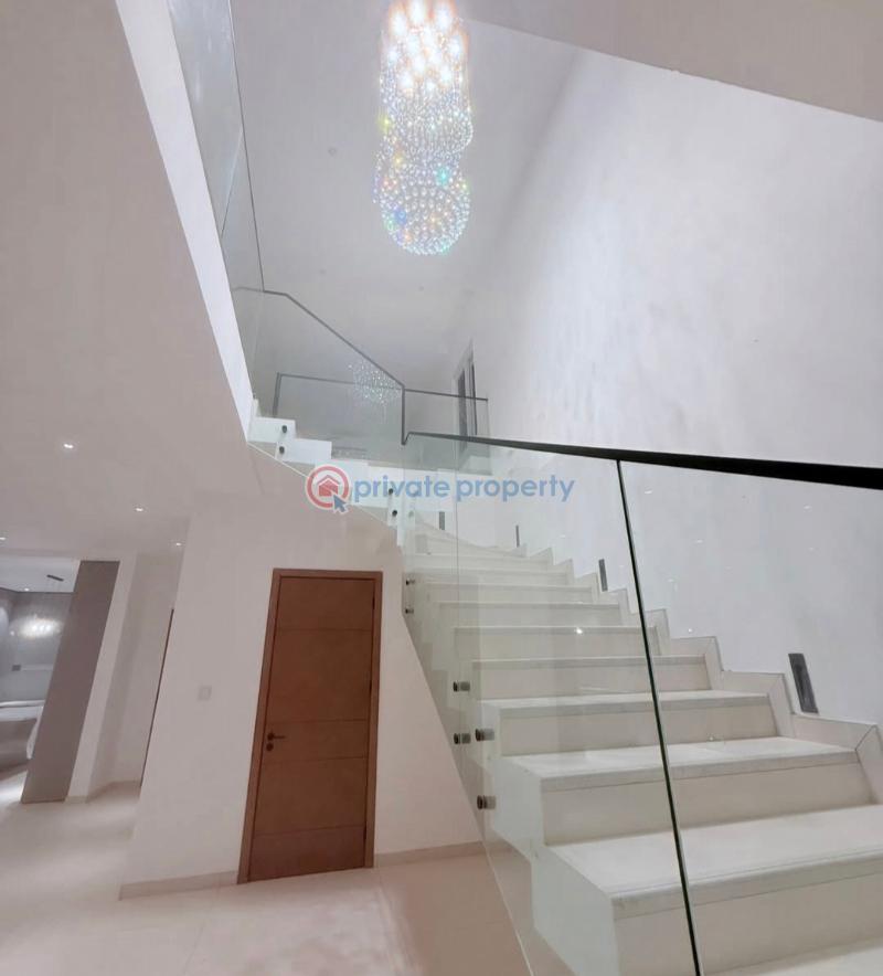 4 bedroom House For Sale Comm 18 Spintex Accra - 6