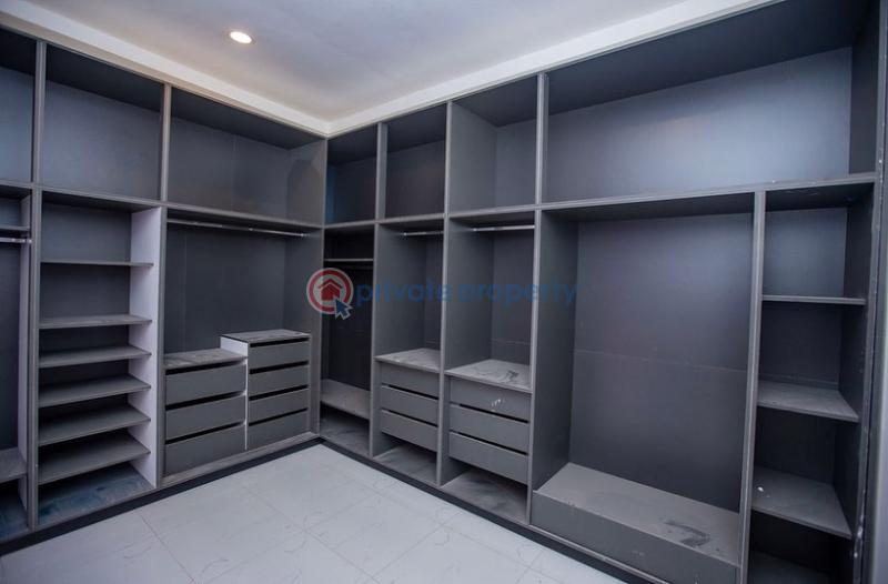 4 bedroom Townhouse For Sale Lakeside Estate East Legon Accra - 3