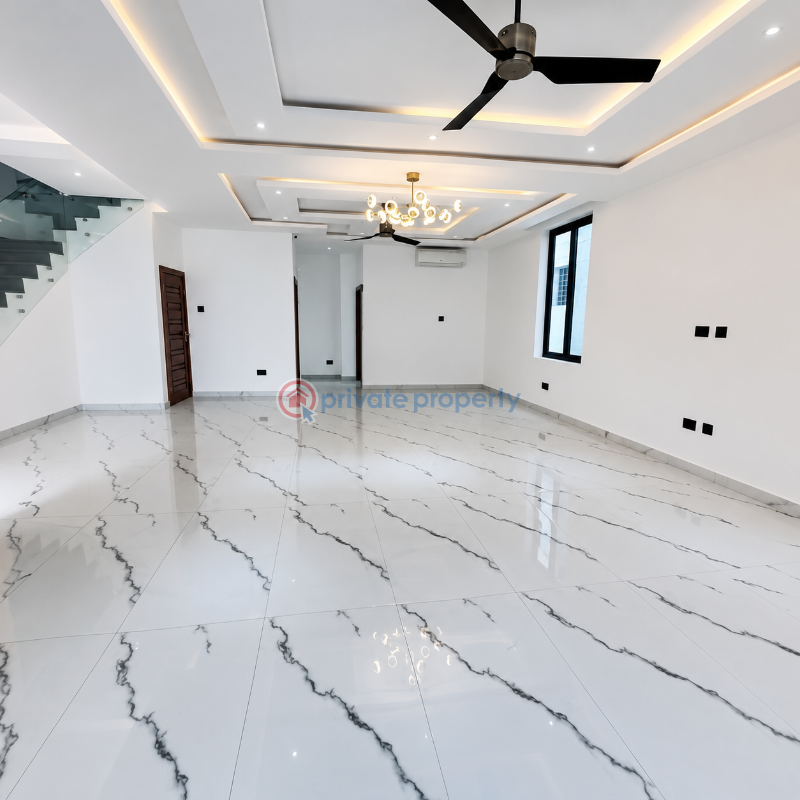 4 bedroom House For Sale East Airport spintex Accra Metropolitan  - 4