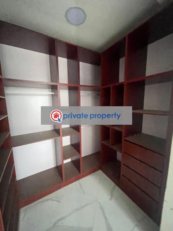 4 bedroom House For Sale &nbsp;spintex Sakumono Spintex Accra - 9