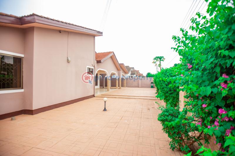 4 bedroom House For Sale Afienya Tema Accra - 2