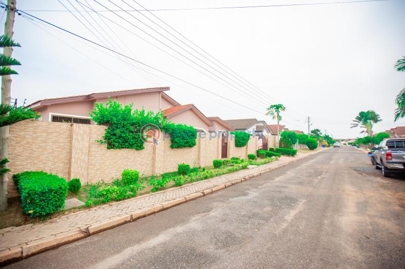 4 bedroom House For Sale Afienya Tema Accra - 0
