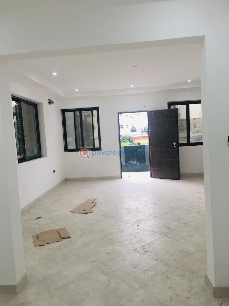 4 bedroom House For Sale Dell International Hospital Enclaves East Legon Accra - 18