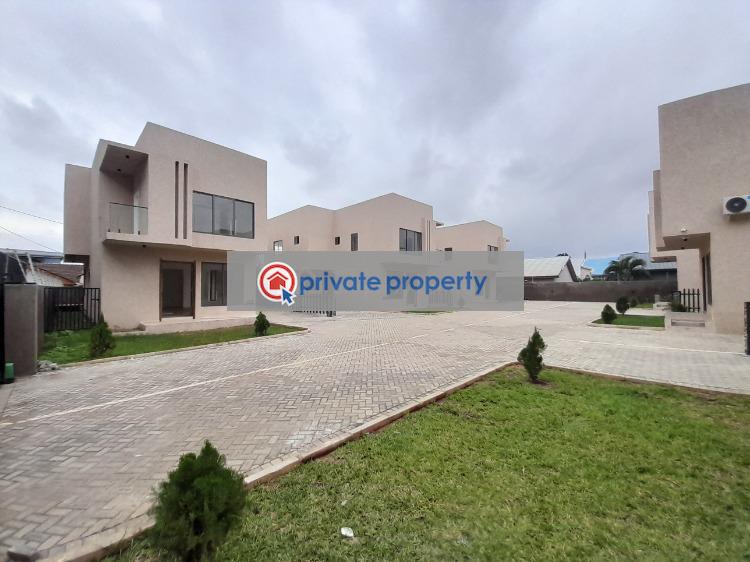 4 bedroom Detached Duplex For Sale &nbsp;legon Road Haatso Ga East Municipal Accra - 1